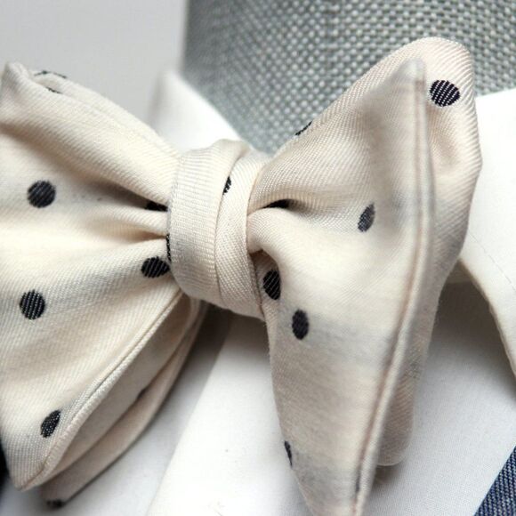 Men's Self-tied Bow Tie 100%Silk Big Butterfly Off White Polka Dot S682 - Picture 3 of 12